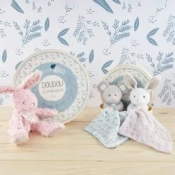 Doudou Et Compagnie - Botanic - Peluche Avec Doudou BIO Souris Vert 15 Cm -Magasin De Jouets botanic2020peluche20avec20bio20souris20vert1520cm 2