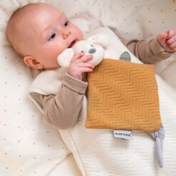 Nattou - Charlie Le Chien - Mini Doudou Plat Marron Caramel Jacquard 20 Cm 7 Nattou - Charlie Le Chien - Mini Doudou Plat Marron Caramel Jacquard 20 Cm -Magasin De Jouets charlie20chien2020plat20marron20caramel20jacquard202020cm 1