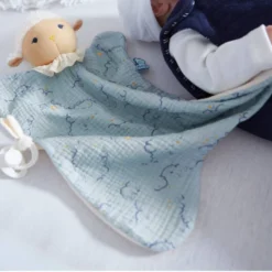 Kaloo - Maxi Doudou Mouton En Coton Bio Bleu Blanc 40 Cm -Magasin De Jouets maxi20mouton20en20coton20bio20bleu20blanc204020cm 1